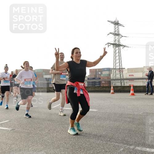 03.10.2026 - Köhlbrandbrückenlauf Michael Burmester http://msf.ph/oto/10766090 03.10.2026 09:21:16 Position 3 3 meine-sportfotos.de