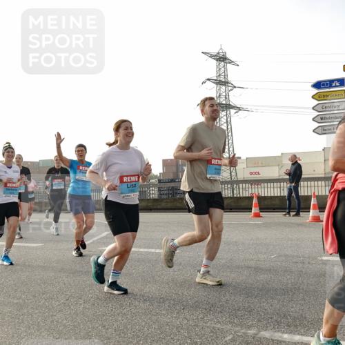 03.10.2026 - Köhlbrandbrückenlauf Michael Burmester http://msf.ph/oto/10766098 03.10.2026 09:21:16 Position 3  meine-sportfotos.de