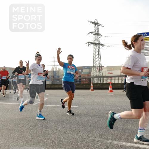 03.10.2026 - Köhlbrandbrückenlauf Michael Burmester http://msf.ph/oto/10766105 03.10.2026 09:21:17 Position 3  meine-sportfotos.de