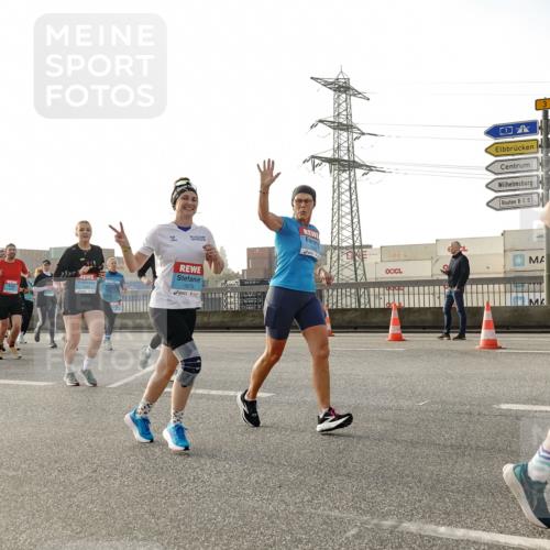 03.10.2026 - Köhlbrandbrückenlauf Michael Burmester http://msf.ph/oto/10766108 03.10.2026 09:21:17 Position 3 1875, 3, 2982 meine-sportfotos.de