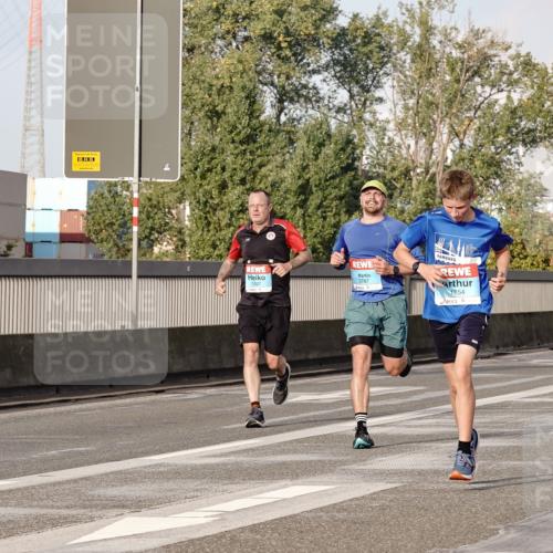 03.10.2026 - Köhlbrandbrückenlauf Michael Burmester http://msf.ph/oto/10766113 03.10.2026 09:45:57 Position 3 3787, 1327, 1854 meine-sportfotos.de