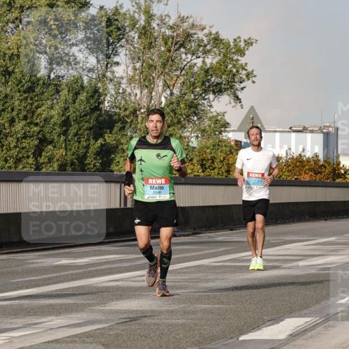 03.10.2026 - Köhlbrandbrückenlauf Michael Burmester http://msf.ph/oto/10766128 03.10.2026 09:45:59 Position 3 4, 2048 meine-sportfotos.de