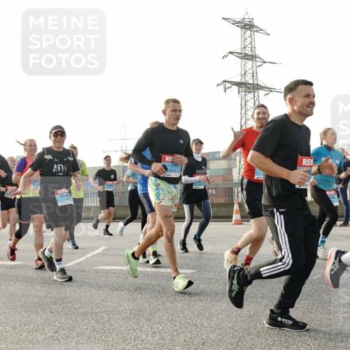 03.10.2026 - Köhlbrandbrückenlauf Michael Burmester http://msf.ph/oto/10766131 03.10.2026 09:21:20 Position 3 1411, 3840, 3 meine-sportfotos.de