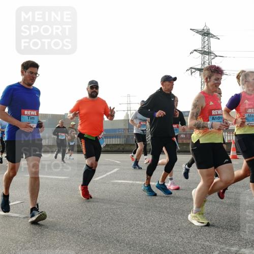 03.10.2026 - Köhlbrandbrückenlauf Michael Burmester http://msf.ph/oto/10766148 03.10.2026 09:21:22 Position 3 1519, 2790 meine-sportfotos.de