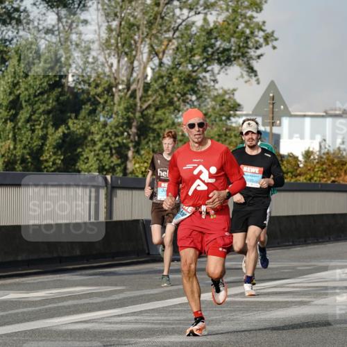 03.10.2026 - Köhlbrandbrückenlauf Michael Burmester http://msf.ph/oto/10766183 03.10.2026 09:46:10 Position 3 2137 meine-sportfotos.de