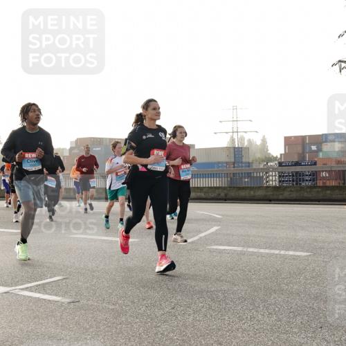 03.10.2026 - Köhlbrandbrückenlauf Michael Burmester http://msf.ph/oto/10766184 03.10.2026 09:21:27 Position 3  meine-sportfotos.de