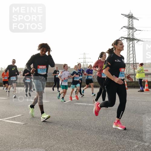 03.10.2026 - Köhlbrandbrückenlauf Michael Burmester http://msf.ph/oto/10766187 03.10.2026 09:21:28 Position 3 3565 meine-sportfotos.de