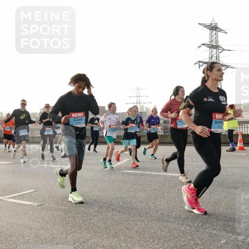 03.10.2026 - Köhlbrandbrückenlauf Michael Burmester http://msf.ph/oto/10766189 03.10.2026 09:21:28 Position 3 3565, 1867 meine-sportfotos.de