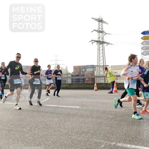 03.10.2026 - Köhlbrandbrückenlauf Michael Burmester http://msf.ph/oto/10766195 03.10.2026 09:21:30 Position 3  meine-sportfotos.de