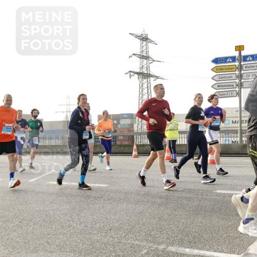 03.10.2026 - Köhlbrandbrückenlauf Michael Burmester http://msf.ph/oto/10766213 03.10.2026 09:21:32 Position 3 3, 375 meine-sportfotos.de