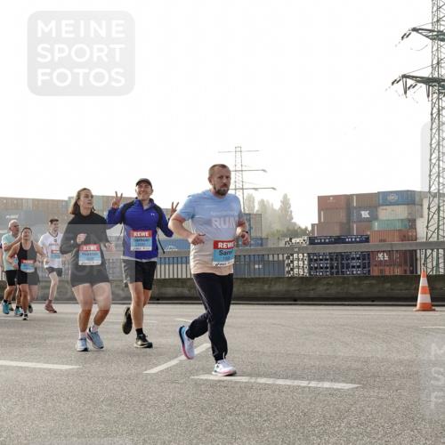 03.10.2026 - Köhlbrandbrückenlauf Michael Burmester http://msf.ph/oto/10766231 03.10.2026 09:21:35 Position 3 3168, 2536 meine-sportfotos.de