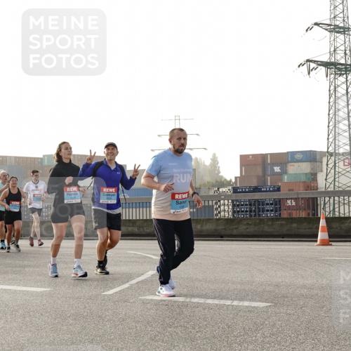 03.10.2026 - Köhlbrandbrückenlauf Michael Burmester http://msf.ph/oto/10766233 03.10.2026 09:21:35 Position 3 1006 meine-sportfotos.de