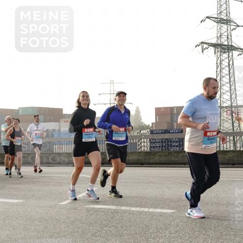 03.10.2026 - Köhlbrandbrückenlauf Michael Burmester http://msf.ph/oto/10766239 03.10.2026 09:21:36 Position 3 3168, 1006 meine-sportfotos.de