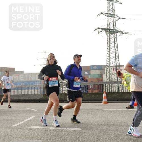 03.10.2026 - Köhlbrandbrückenlauf Michael Burmester http://msf.ph/oto/10766248 03.10.2026 09:21:36 Position 3 2, 2536, 2590, 100 meine-sportfotos.de