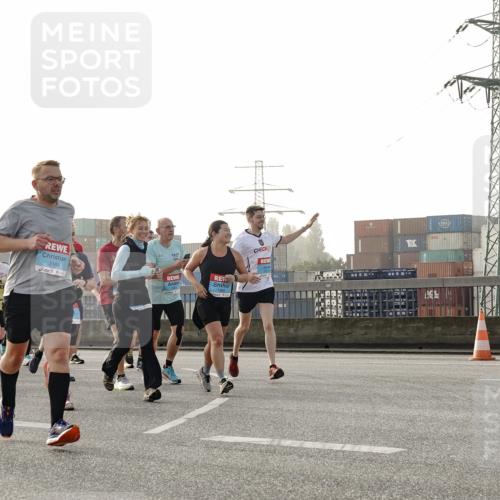 03.10.2026 - Köhlbrandbrückenlauf Michael Burmester http://msf.ph/oto/10766257 03.10.2026 09:21:38 Position 3 1978, 3168, 2 meine-sportfotos.de
