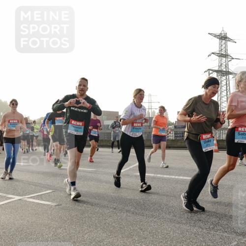 03.10.2026 - Köhlbrandbrückenlauf Michael Burmester http://msf.ph/oto/10766351 03.10.2026 09:21:47 Position 3 2066, 3192, 1 meine-sportfotos.de