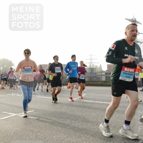 03.10.2026 - Köhlbrandbrückenlauf Michael Burmester http://msf.ph/oto/10766363 03.10.2026 09:21:48 Position 3 1794, 1153, 2066 meine-sportfotos.de