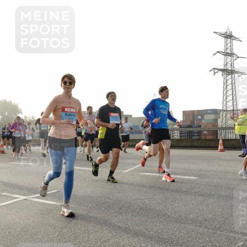 03.10.2026 - Köhlbrandbrückenlauf Michael Burmester http://msf.ph/oto/10766369 03.10.2026 09:21:48 Position 3 3052 meine-sportfotos.de