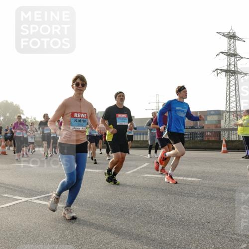 03.10.2026 - Köhlbrandbrückenlauf Michael Burmester http://msf.ph/oto/10766370 03.10.2026 09:21:48 Position 3 3052 meine-sportfotos.de