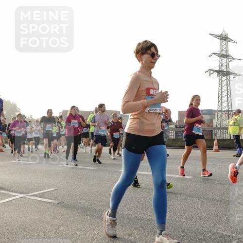 03.10.2026 - Köhlbrandbrückenlauf Michael Burmester http://msf.ph/oto/10766372 03.10.2026 09:21:49 Position 3 052 meine-sportfotos.de