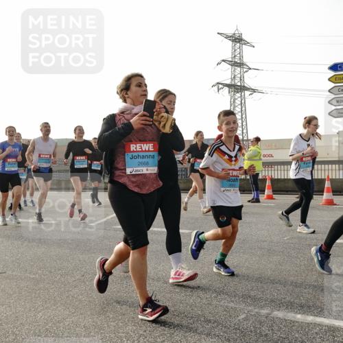 03.10.2026 - Köhlbrandbrückenlauf Michael Burmester http://msf.ph/oto/10766407 03.10.2026 09:21:54 Position 3 2668, 3003 meine-sportfotos.de