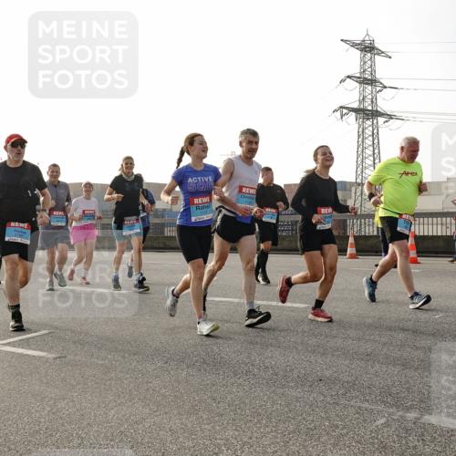 03.10.2026 - Köhlbrandbrückenlauf Michael Burmester http://msf.ph/oto/10766419 03.10.2026 09:21:55 Position 3 1136, 3 meine-sportfotos.de