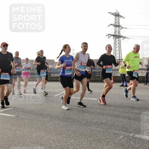 03.10.2026 - Köhlbrandbrückenlauf Michael Burmester http://msf.ph/oto/10766421 03.10.2026 09:21:55 Position 3 3788 meine-sportfotos.de