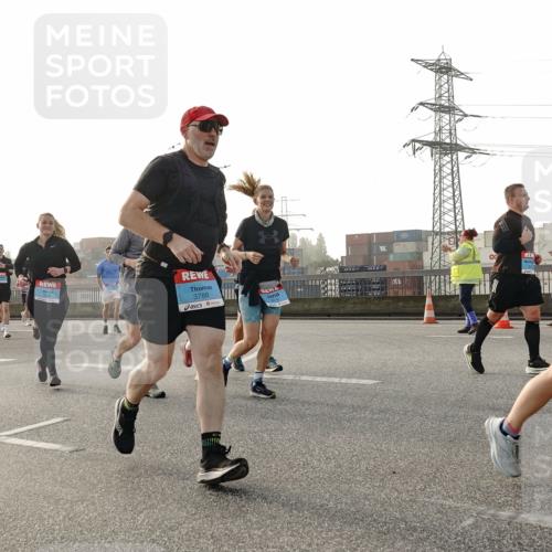 03.10.2026 - Köhlbrandbrückenlauf Michael Burmester http://msf.ph/oto/10766428 03.10.2026 09:21:56 Position 3 3788 meine-sportfotos.de