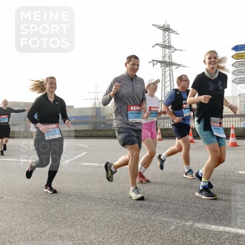 03.10.2026 - Köhlbrandbrückenlauf Michael Burmester http://msf.ph/oto/10766444 03.10.2026 09:21:58 Position 3 3728, 5, 2818, 219 meine-sportfotos.de