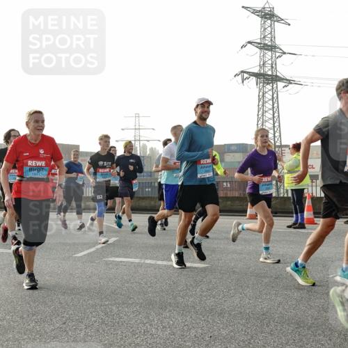 03.10.2026 - Köhlbrandbrückenlauf Michael Burmester http://msf.ph/oto/10766493 03.10.2026 09:22:04 Position 3 1511, 82, 3112 meine-sportfotos.de