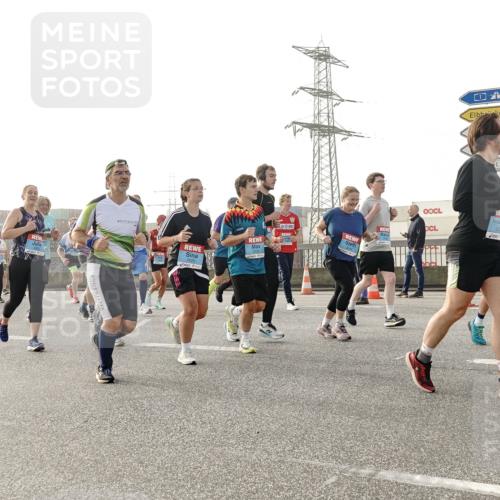 03.10.2026 - Köhlbrandbrückenlauf Michael Burmester http://msf.ph/oto/10766516 03.10.2026 09:22:06 Position 3 3 meine-sportfotos.de