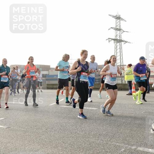 03.10.2026 - Köhlbrandbrückenlauf Michael Burmester http://msf.ph/oto/10766524 03.10.2026 09:22:08 Position 3 2953, 2, 2487 meine-sportfotos.de