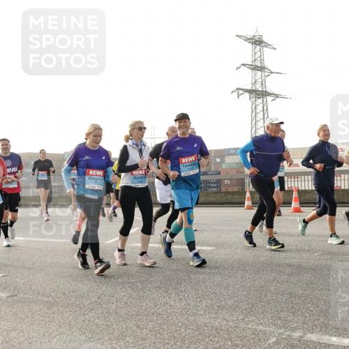 03.10.2026 - Köhlbrandbrückenlauf Michael Burmester http://msf.ph/oto/10766573 03.10.2026 09:22:13 Position 3 6, 1668 meine-sportfotos.de