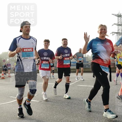 03.10.2026 - Köhlbrandbrückenlauf Michael Burmester http://msf.ph/oto/10766585 03.10.2026 09:22:14 Position 3 3855, 1163, 1162, 272 meine-sportfotos.de