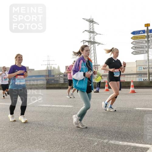 03.10.2026 - Köhlbrandbrückenlauf Michael Burmester http://msf.ph/oto/10766610 03.10.2026 09:22:18 Position 3 1537, 3 meine-sportfotos.de