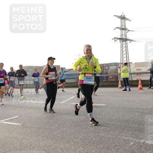 03.10.2026 - Köhlbrandbrückenlauf Michael Burmester http://msf.ph/oto/10766631 03.10.2026 09:22:20 Position 3 1106, 3 meine-sportfotos.de