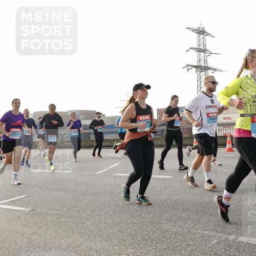 03.10.2026 - Köhlbrandbrückenlauf Michael Burmester http://msf.ph/oto/10766639 03.10.2026 09:22:20 Position 3 2, 1106 meine-sportfotos.de