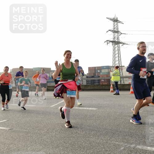 03.10.2026 - Köhlbrandbrückenlauf Michael Burmester http://msf.ph/oto/10766659 03.10.2026 09:22:24 Position 3 3778, 3 meine-sportfotos.de
