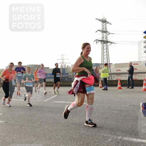 03.10.2026 - Köhlbrandbrückenlauf Michael Burmester http://msf.ph/oto/10766665 03.10.2026 09:22:24 Position 3 1230, 3778 meine-sportfotos.de