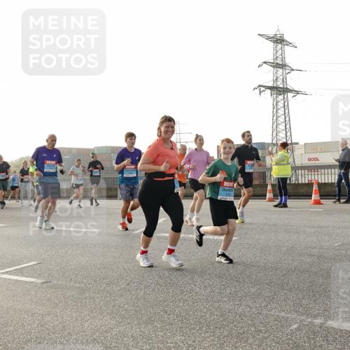 03.10.2026 - Köhlbrandbrückenlauf Michael Burmester http://msf.ph/oto/10766673 03.10.2026 09:22:25 Position 3 1230 meine-sportfotos.de