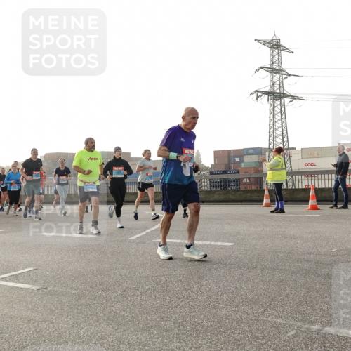 03.10.2026 - Köhlbrandbrückenlauf Michael Burmester http://msf.ph/oto/10766691 03.10.2026 09:22:27 Position 3  meine-sportfotos.de