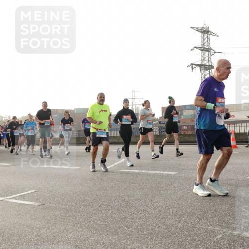 03.10.2026 - Köhlbrandbrückenlauf Michael Burmester http://msf.ph/oto/10766693 03.10.2026 09:22:28 Position 3  meine-sportfotos.de