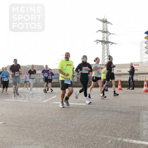 03.10.2026 - Köhlbrandbrückenlauf Michael Burmester http://msf.ph/oto/10766707 03.10.2026 09:22:28 Position 3  meine-sportfotos.de