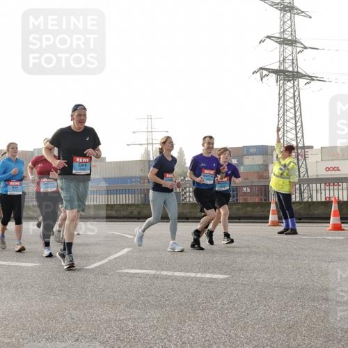 03.10.2026 - Köhlbrandbrückenlauf Michael Burmester http://msf.ph/oto/10766708 03.10.2026 09:22:30 Position 3 1957 meine-sportfotos.de