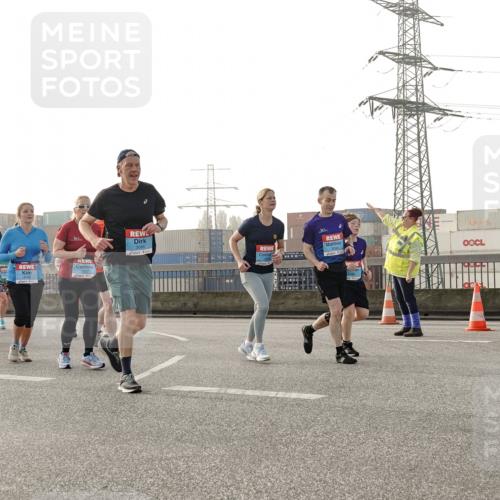 03.10.2026 - Köhlbrandbrückenlauf Michael Burmester http://msf.ph/oto/10766712 03.10.2026 09:22:30 Position 3 1957, 3092 meine-sportfotos.de