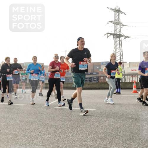 03.10.2026 - Köhlbrandbrückenlauf Michael Burmester http://msf.ph/oto/10766720 03.10.2026 09:22:31 Position 3 1107, 3 meine-sportfotos.de