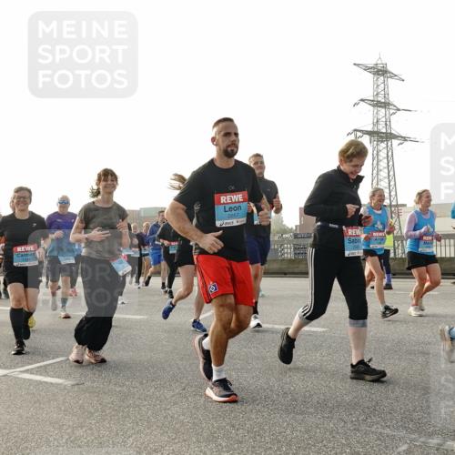 03.10.2026 - Köhlbrandbrückenlauf Michael Burmester http://msf.ph/oto/10766741 03.10.2026 09:22:33 Position 3 2857, 3110 meine-sportfotos.de