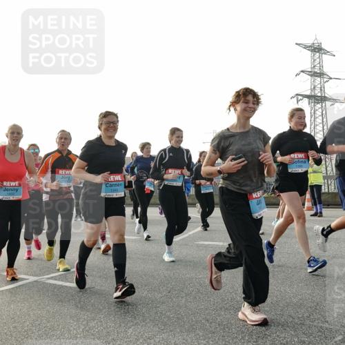 03.10.2026 - Köhlbrandbrückenlauf Michael Burmester http://msf.ph/oto/10766753 03.10.2026 09:22:34 Position 3 1602, 1376, 1348, 1 meine-sportfotos.de