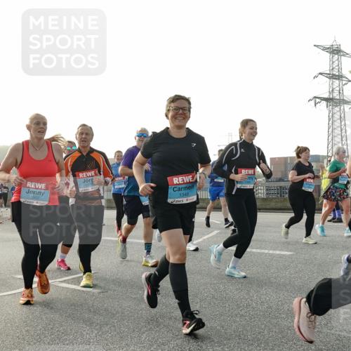 03.10.2026 - Köhlbrandbrückenlauf Michael Burmester http://msf.ph/oto/10766760 03.10.2026 09:22:34 Position 3 2908, 1602, 1376, 1348 meine-sportfotos.de