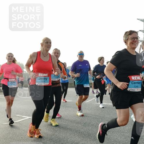 03.10.2026 - Köhlbrandbrückenlauf Michael Burmester http://msf.ph/oto/10766762 03.10.2026 09:22:35 Position 3 2908, 1376, 1602, 00, 1385, 1348 meine-sportfotos.de